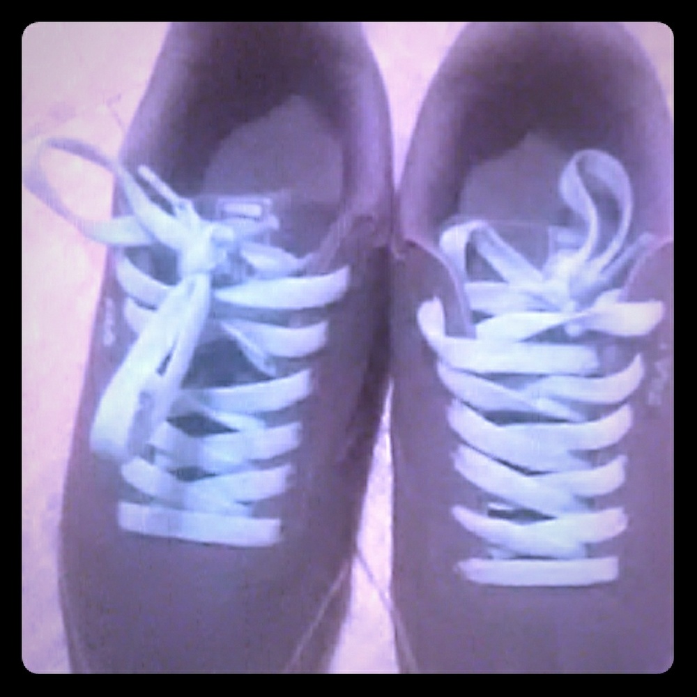 Shoe